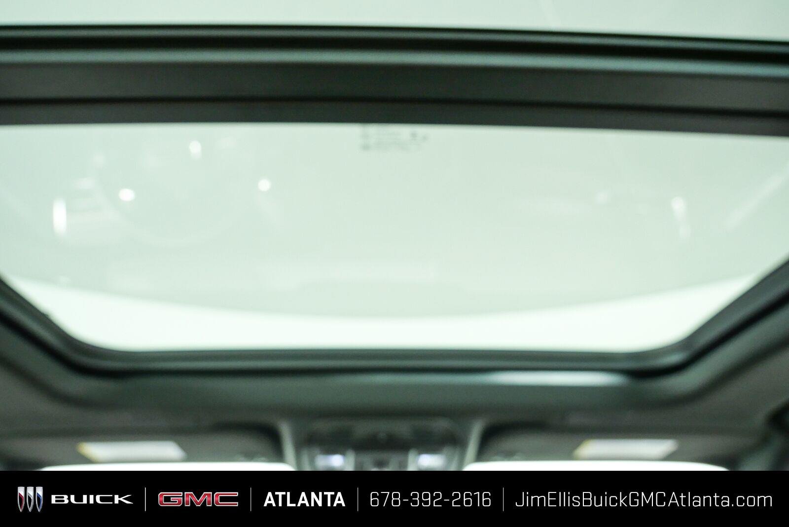 Used 2025 GMC Yukon XL Denali Ultimate w/ LPO, Floor Liner Package AWD/4WD image 24