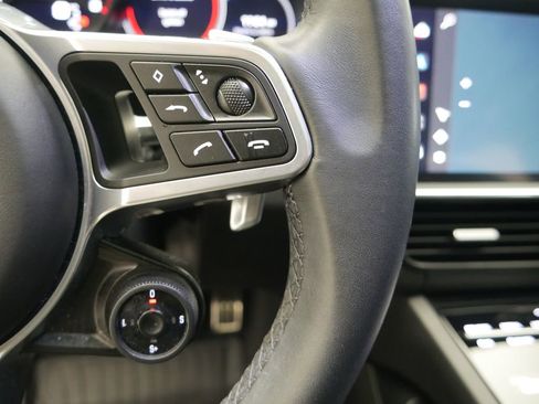 Certified 2023 Porsche Cayenne S AWD/4WD image 38