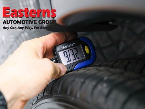 Used 2020 Mitsubishi Outlander ES image 26