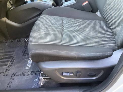 Used 2017 Nissan Rogue Sport SV image 35