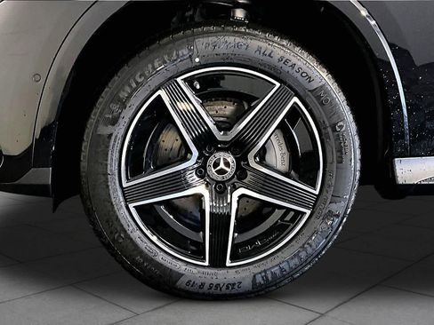 New 2026 Mercedes-Benz GLC 300 4MATIC image 17