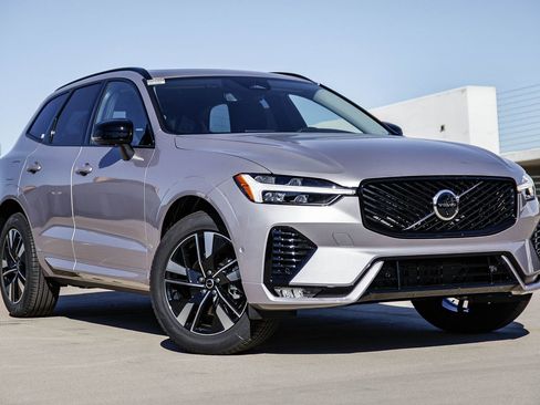 New 2026 Volvo XC60 B5 Plus image 1