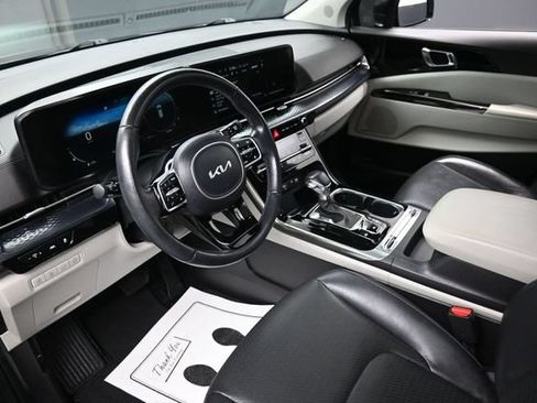 Used 2023 Kia Carnival SX Prestige w/ Paint Protection Package FWD image 19