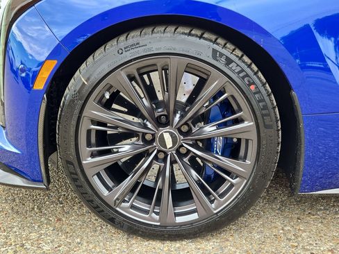 New 2026 Cadillac CT5 V Blackwing w/ Deep Ocean Appearance Package RWD image 11