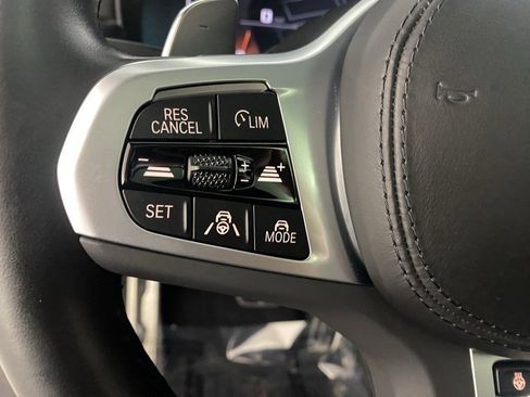 Used 2023 BMW M550i xDrive image 12