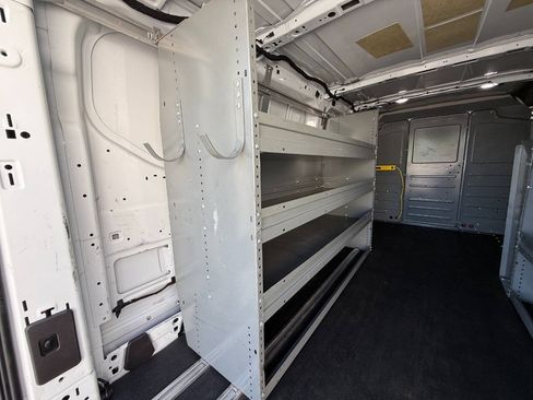 Used 2019 Ford Transit 150 148 Low Roof RWD image 32