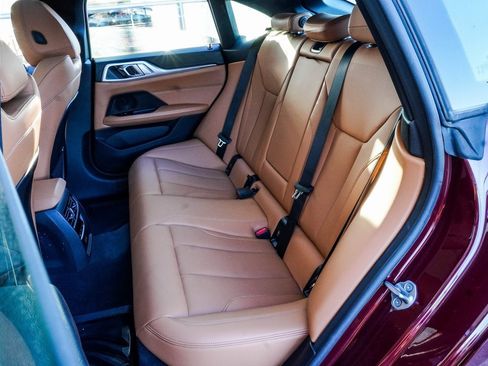 Used 2022 BMW i4 eDrive40 image 22