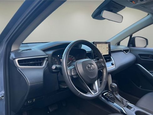 Used 2024 Toyota Corolla Cross LE image 25