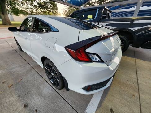 Used 2019 Honda Civic Sport image 4