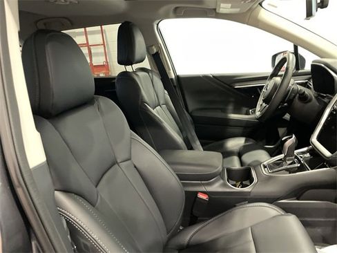 Used 2025 Subaru Outback Limited image 18