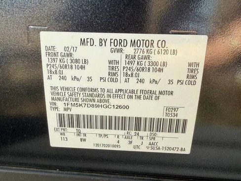 Used 2017 Ford Explorer XLT w/ Equipment Group 202A image 20