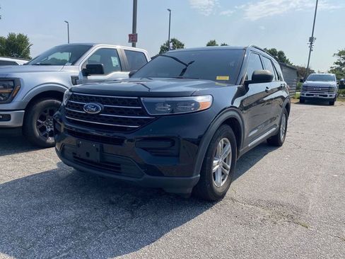 Used 2021 Ford Explorer XLT w/ Class III Trailer Tow Package RWD image 3