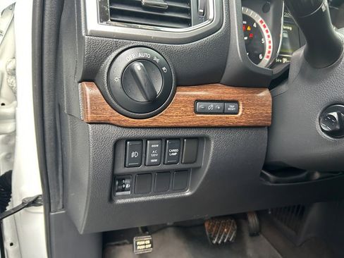 Used 2018 Nissan Titan Platinum Reserve w/ Platinum Utility Package image 22