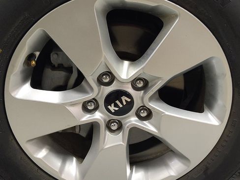 Used 2019 Kia Soul FWD image 31
