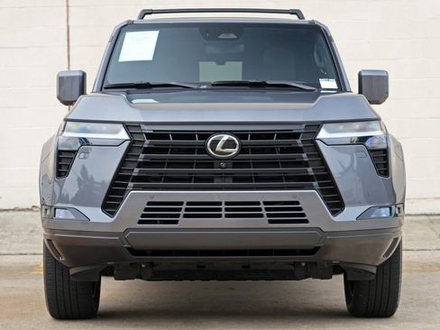 Used 2025 Lexus GX 550 w/ Accessory Package (2T) AWD/4WD image 7