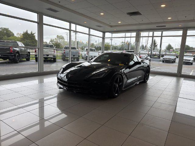 Used 2015 Chevrolet Corvette Stingray Coupe RWD image 2