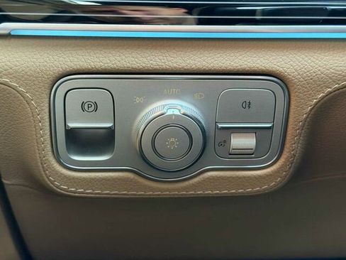 Certified 2024 Mercedes-Benz GLS 450 4MATIC image 36