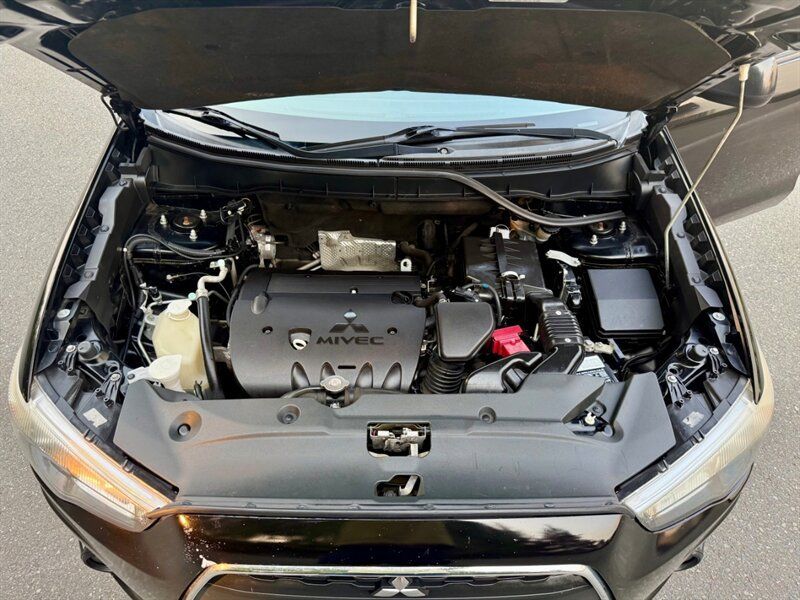 Used 2015 Mitsubishi Outlander Sport ES AWD/4WD image 12