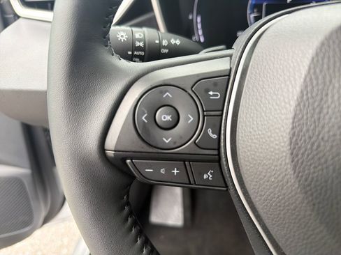 Used 2025 Toyota Corolla XSE FWD image 29
