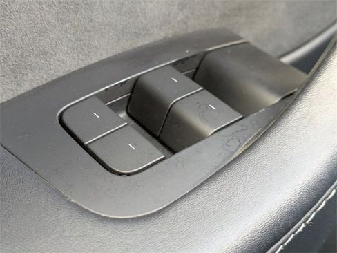 Used 2022 Tesla Model 3 Performance image 25