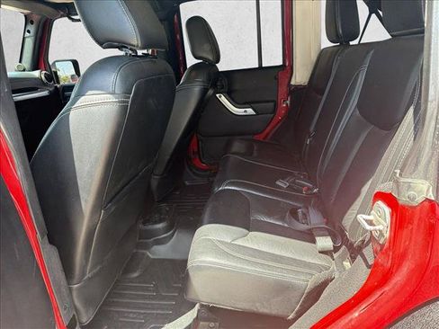 Used 2013 Jeep Wrangler Unlimited Rubicon w/ Connectivity Group AWD/4WD image 21