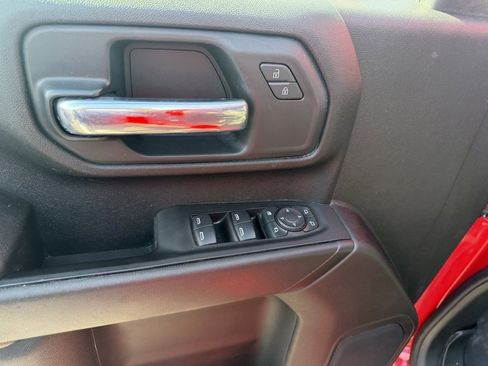 Used 2024 Chevrolet Silverado 2500 Custom w/ Custom Value Package image 30