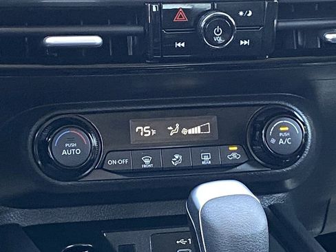 Certified 2026 Nissan Kicks SV FWD image 19