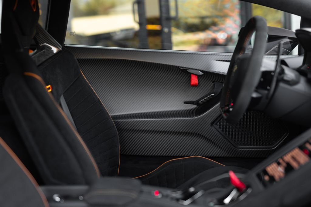 Used 2023 Lamborghini Huracan STO RWD image 31