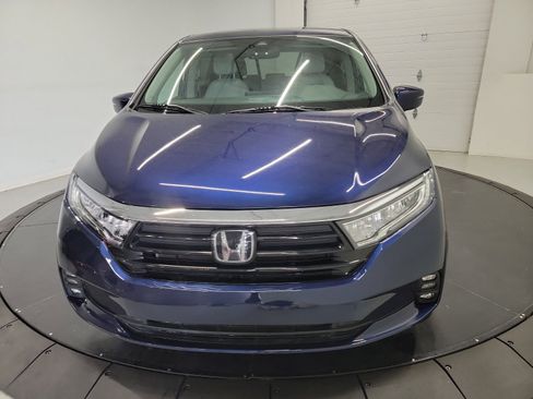 Used 2023 Honda Odyssey EX-L image 2