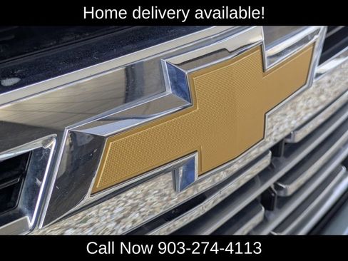 Used 2023 Chevrolet Suburban Premier image 35