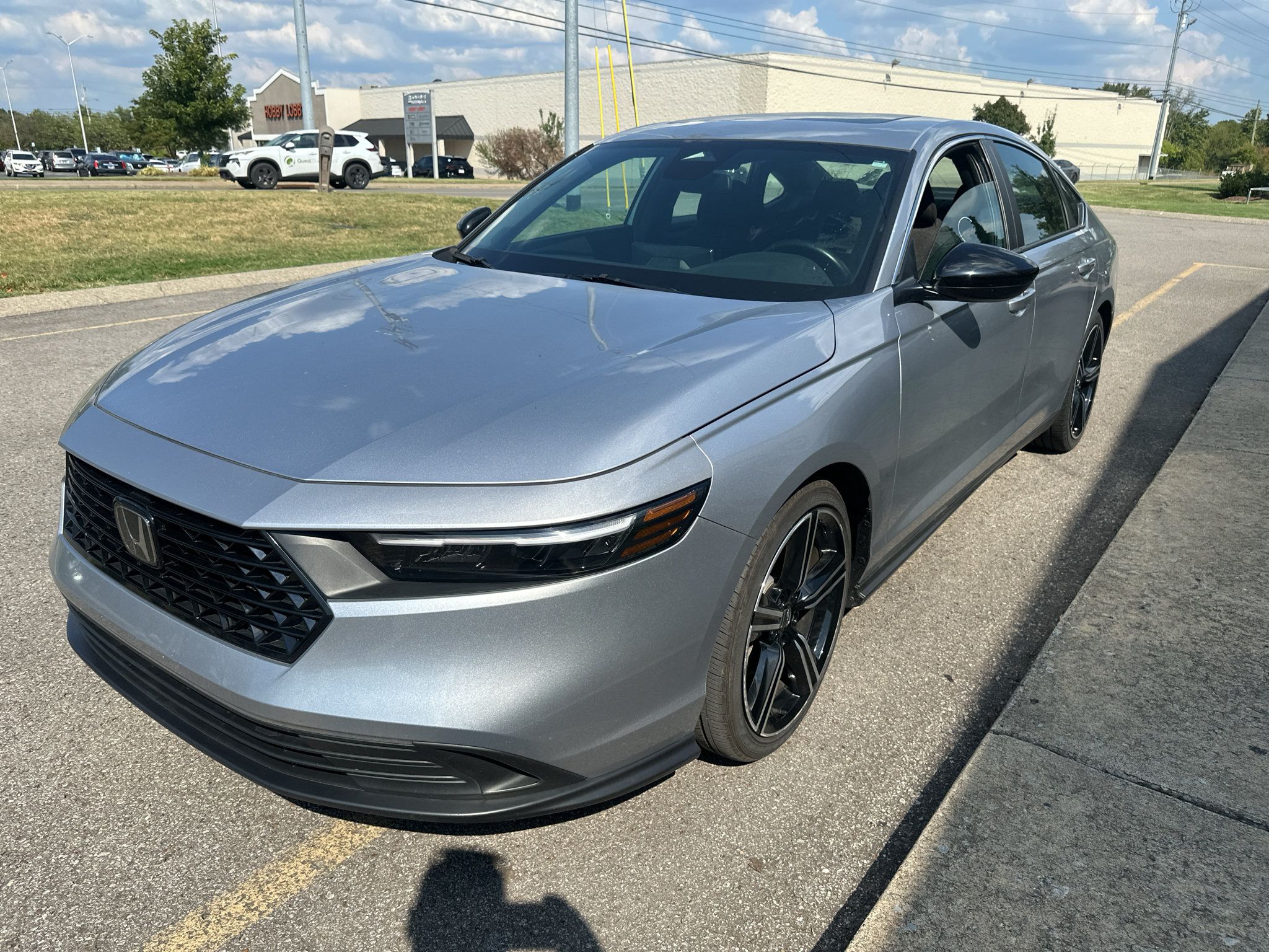 Used 2025 Honda Accord Sport image 8