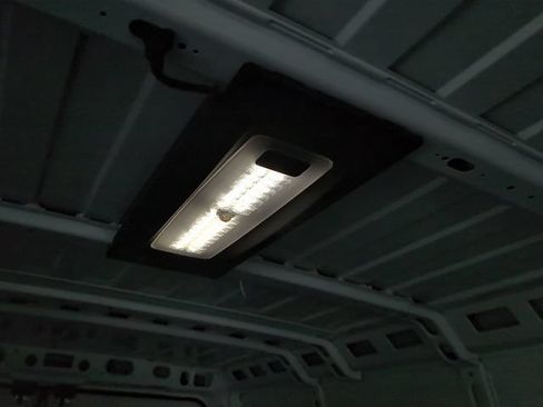 Used 2025 RAM ProMaster 2500 w/ Convenience Group FWD image 28