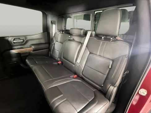 Used 2019 Chevrolet Silverado 1500 High Country w/ Technology Package RWD image 18
