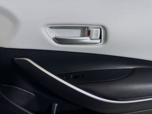 Used 2021 Toyota Corolla SE FWD image 30