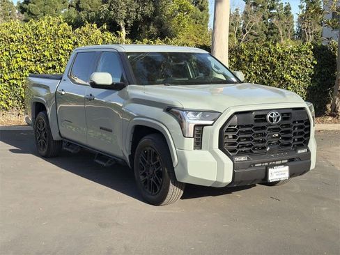 Used 2022 Toyota Tundra SR5 image 8