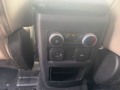 Used 2021 Ford Explorer XLT w/ Equipment Group 202A RWD image 19