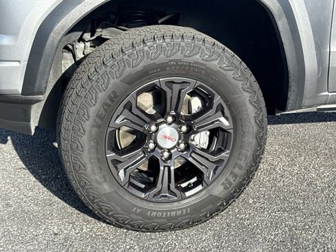 Used 2024 GMC Canyon Elevation w/ Convenience Package RWD image 15