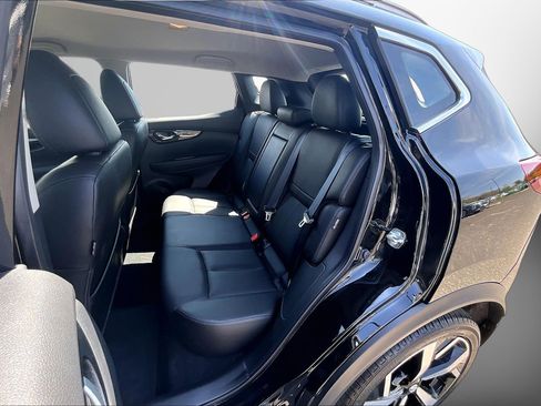 Used 2022 Nissan Rogue Sport SL AWD/4WD image 24