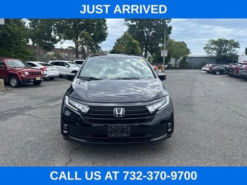 Used 2024 Honda Odyssey Sport image 2