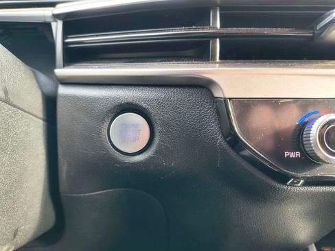 Certified 2024 Kia Sorento S image 35