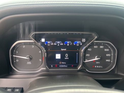 Used 2023 GMC Sierra 3500 Denali w/ Denali Black Diamond Edition image 27