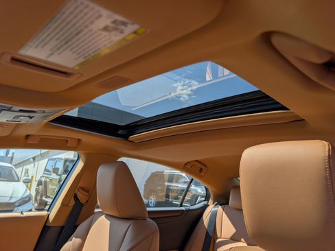 Certified 2025 Lexus ES 350 w/ Premium Package FWD image 30