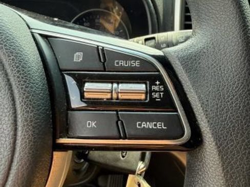 Used 2021 Kia Sportage LX AWD/4WD image 13