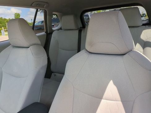 Certified 2023 Toyota Corolla Cross LE AWD/4WD image 8