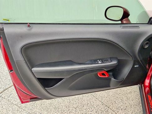 Used 2019 Dodge Challenger R/T Scat Pack RWD image 10