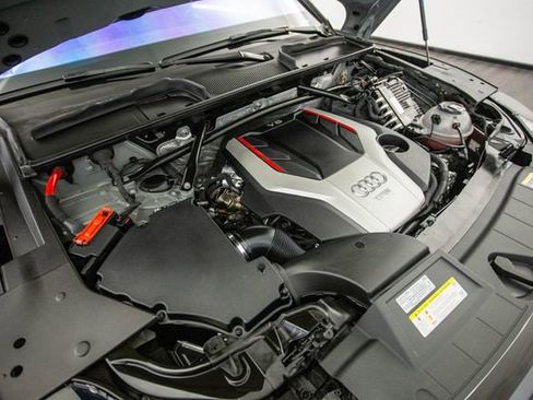 Used 2020 Audi SQ5 Premium Plus w/ Premium Plus Package image 46