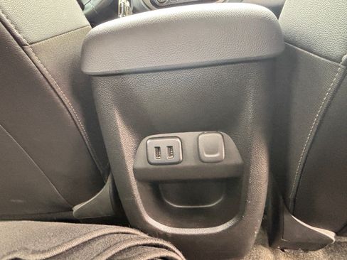 Used 2016 Chevrolet Colorado Z71 AWD/4WD image 30