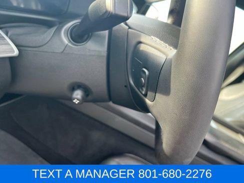 Used 2023 Jeep Wagoneer Series III w/ Preferred Equipment Group AWD/4WD image 25