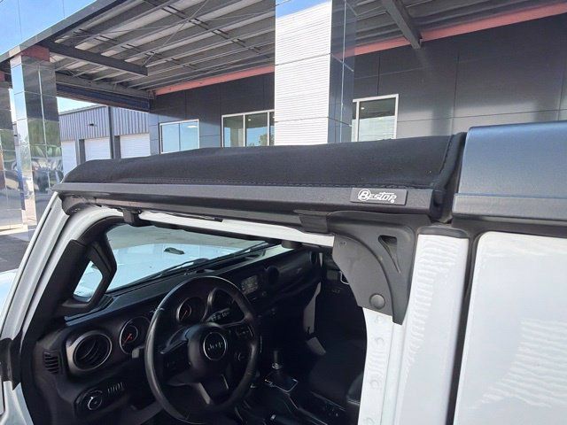 Used 2018 Jeep Wrangler Unlimited Sport S AWD/4WD image 17