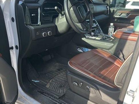 Used 2024 GMC Sierra 2500 Denali Ultimate w/ Max Trailering Package image 10